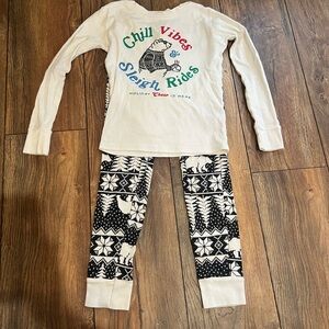 { old navy } unisex Christmas pjs